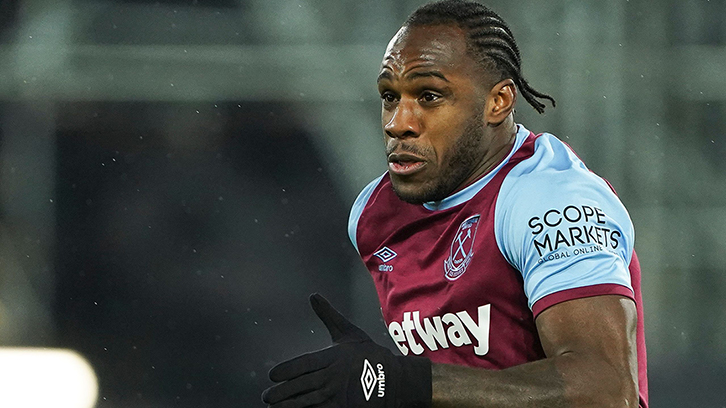 "Transfer Rumors:"West Ham Considering Sale of Striker Via Interest from Nottingham Forest and MLS Clubs...Read more