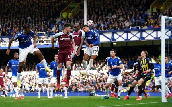 Exposed: A new avenue for West Ham to exploit Everton.