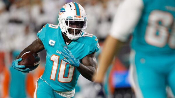 “Dolphins Face Tough Decision: Balancing Star Power and Financial Strategy for Miami…Read more