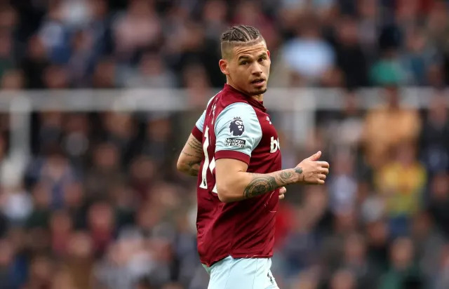 "BREAKING NEWS: Phillips' Struggles at West Ham_Why Newcastle Dodged a Bullet and Everton Propel a Loan Deal...Read more"