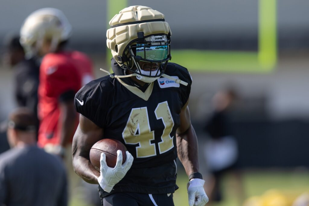 "SAINTS RB CRISIS: Back Issues and a Declining Career Signal Trouble for the Saints...Read more"