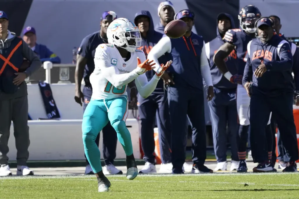 "Reports:Dolphins Boost 2024 Cap Space with Tyreek Hill Restructure, But Face 2025 Cap Strain...Read more "