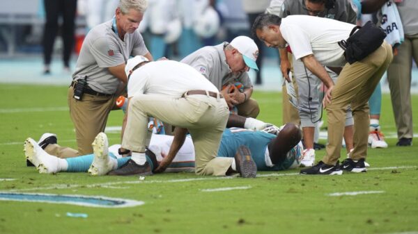 “BREAKING NEWS:Dolphins’ Offensive Line Hit Hard- Kion Smith Out for Season with Torn ACL…Read more”