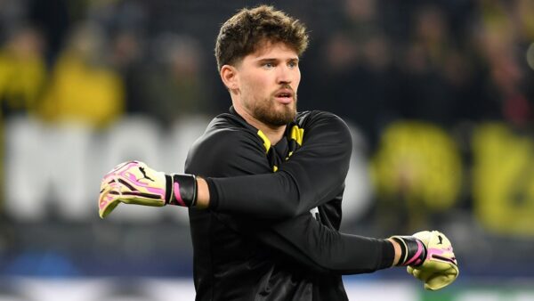 “BREAKING NEWS: Despite Back Injury Dortmund Goalkeeper Gregor Kobel Claims…Read more”