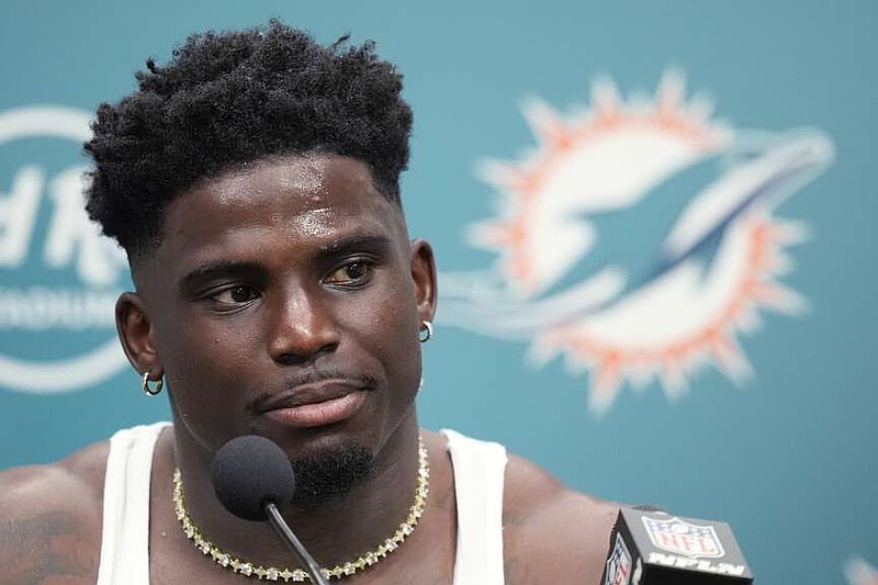 "EXCLUSIVE:Tyreek Hill's Shocking Detainment Sparks Global Outrage and It's Causing Celebrity Backlash...Read more"