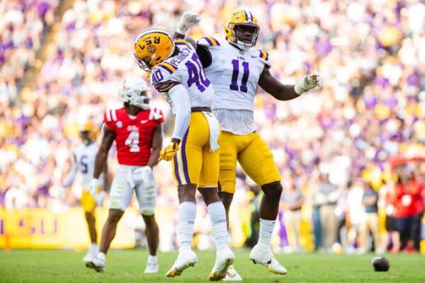 “MASSIVE BOOST” LSU Highly-Rated Young Star Wins Outland Trophy Award