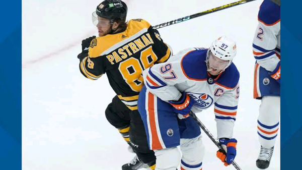 Former Bruins Blueliner in Talks with Oilers for Potential Contract