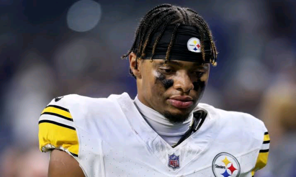 Pittsburgh Steelers’ Justin Fields Suffers Off-Pitch Injury, Raising Concerns About QB Depth