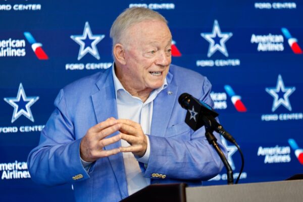 Breaking News:Cowboys Official Owner Jerry Jones Denounce Quarterback (QB) Dak Prescott and Fires Back At Hosts For Replacement.