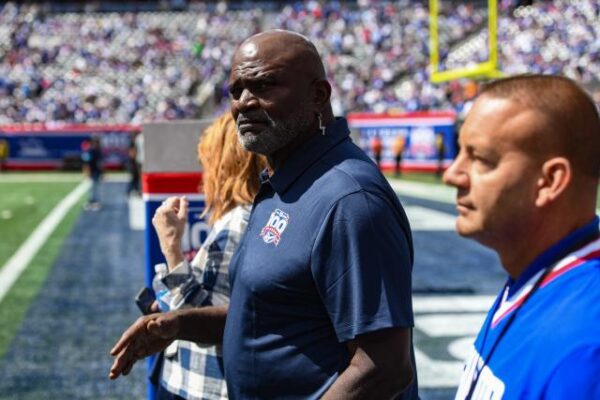 We Were Offended”: Fans React to the Retirement of Giants Legend Lawrence Taylor