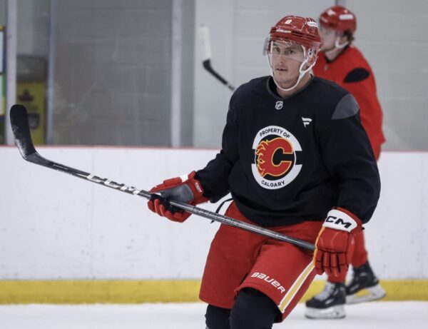 Highly-Rated 5-Star Veteran Defenseman Extends NHL Career with Calgary Flames