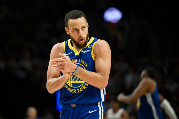 “IMPRESSIVE” Stephen Curry Shocking Reason On Why He Signed Extension with Warriors Before the Season