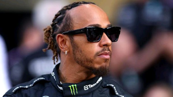 Few minutes ago; Lewis Hamilton shock fans as he accept a contract of $135 million from….