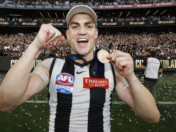 The best football player in CTHE Collingwood Because of startling fans, Brayden Maynard Defender has sat to announce his dismissal from the team.