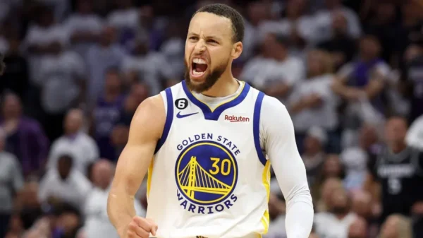 Stephen Curry Inks New Deal with Golden State Warriors Worth Roughly $58.6 Million