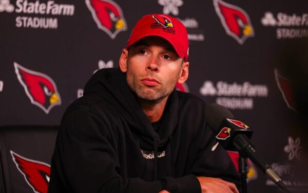 HEARTBREAKING: Arizona Cardinals Faces A Shocking Betrayal As HC Jonathan Gannon   Accepted A New Contract Worth $68.9 Million From Rivalry Team.