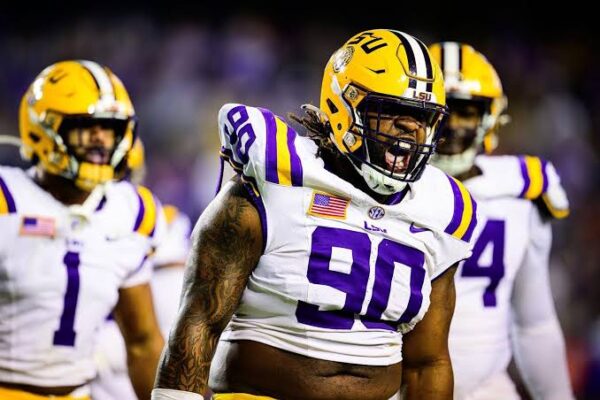 LSU INJURY UPDATE: Highly-Rated Defensive Tackle Returns To LSU Following Months On The Sideline