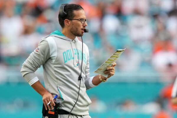 Miami’s New Direction: Dolphins Part Ways with Head Coach Mike McDaniel, Look to a New Future