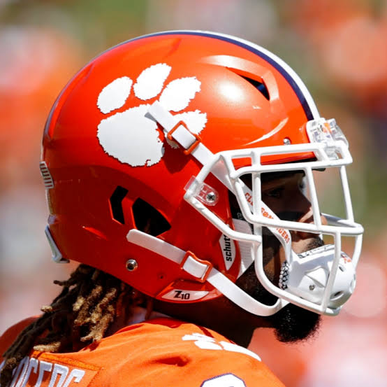  Breaking News: Clemson Tigers 5-Star Key Captain Stuns College Football World with Decision to Flip and Join South Carolina Gamecocks