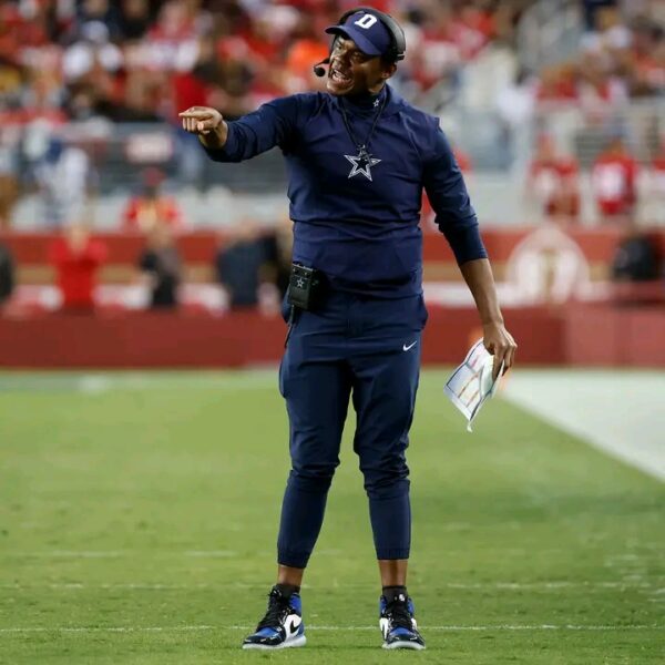 BREAKING NEWS: Dallas Cowboys Extend Contract with Tight Ends Coach Lunda Wells