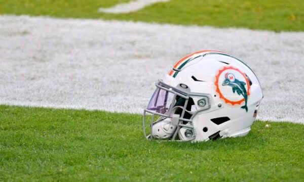 BREAKING NEWS:Miami Dolphins: Elite Veteran Defensive Lineman Cannot Sign with a New Team, Ending His 17th Season