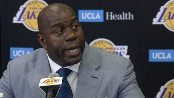 Magic Johnson ‘Demands a Trade’ After Watching Lakers’ Performance Against Mavs!