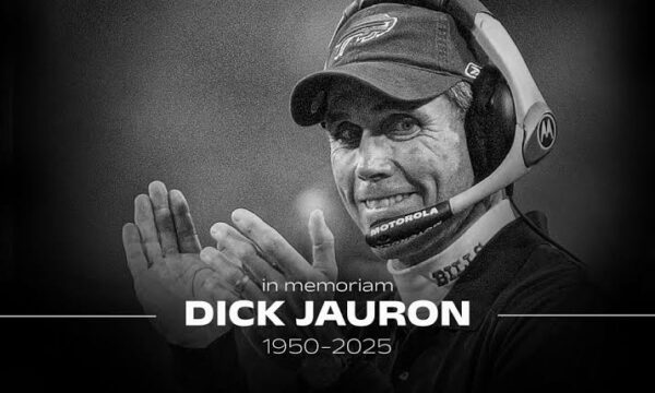 BREAKING NEWS: NFL World Mourns The Passing of Former Bears Head Coach Dick Jauron