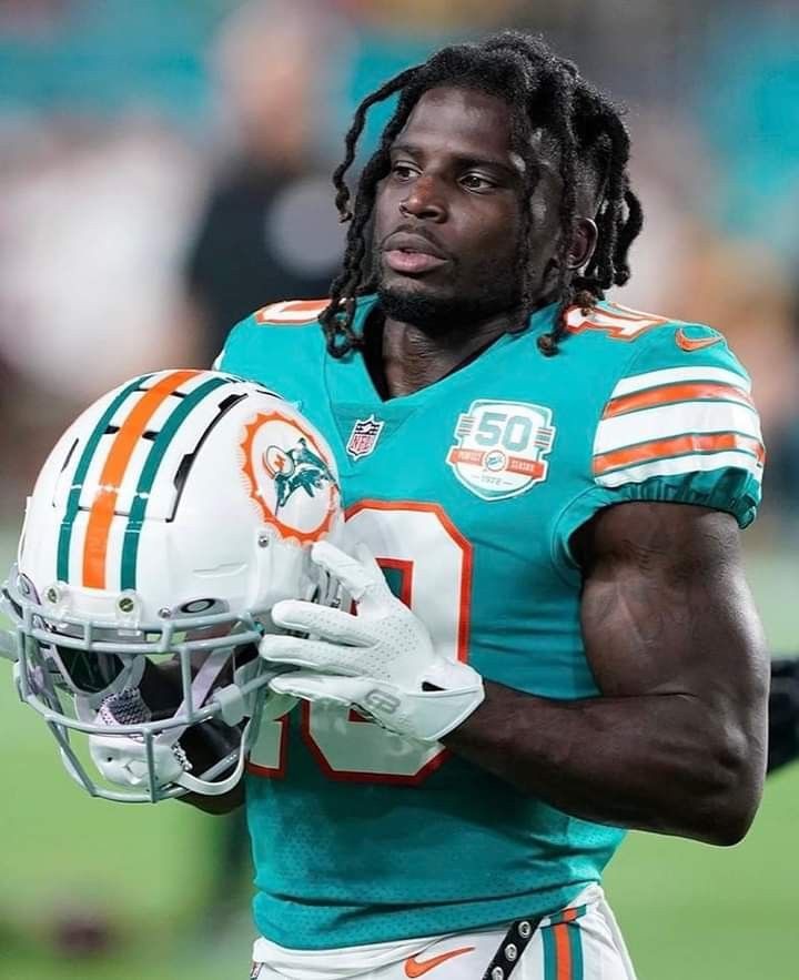 CONFIRMED: Tyreek Hill Breaks Silence Amid Miami Dolphins Trade Speculation, Dolphins Signed Hill's To A 4-Year Contract Extension