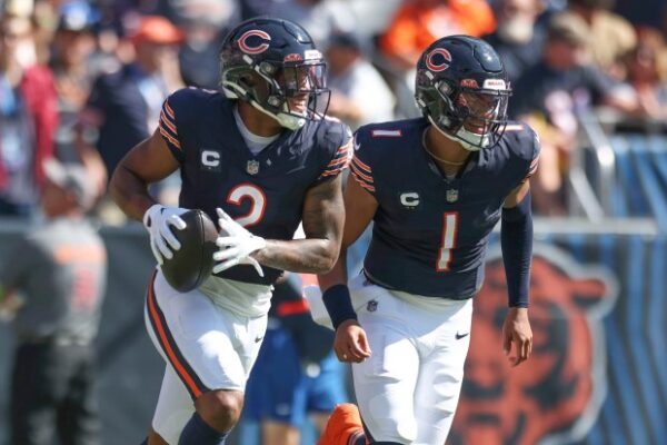 “RETIRED?! Chicago Bears Star WR DJ Moore Abruptly Ends NFL Career Amid Contract Drama!”- What’s Next For Chicago Bears?!…