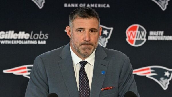 JUST IN: The New England Patriots Head Coach Mike Vrabel Shocks The Entire NFL World For Accepting A $190 Million Deal In The Wake Of An AFC Offer As He Explains…