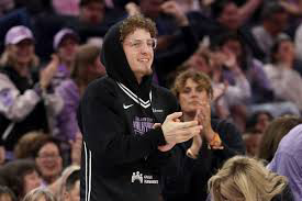 BREAKING NEWS: Brandin Podziemski Currently Back From  Wrist Surgery