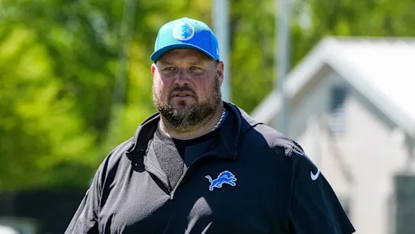 BREAKING NEWS: Hank Fraley Snubs Seahawks to Stay with Lions as…