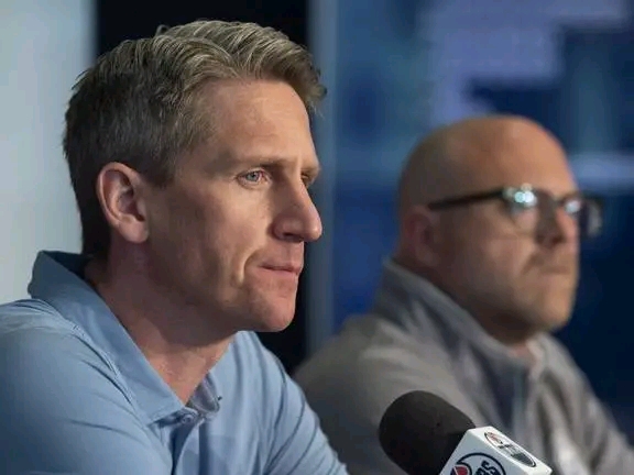 SHOCKING DEVELOPMENT: Stan Bowman Shocks Hockey World by Hinting at Potential Departure of Head Coach Kris Knoblauch