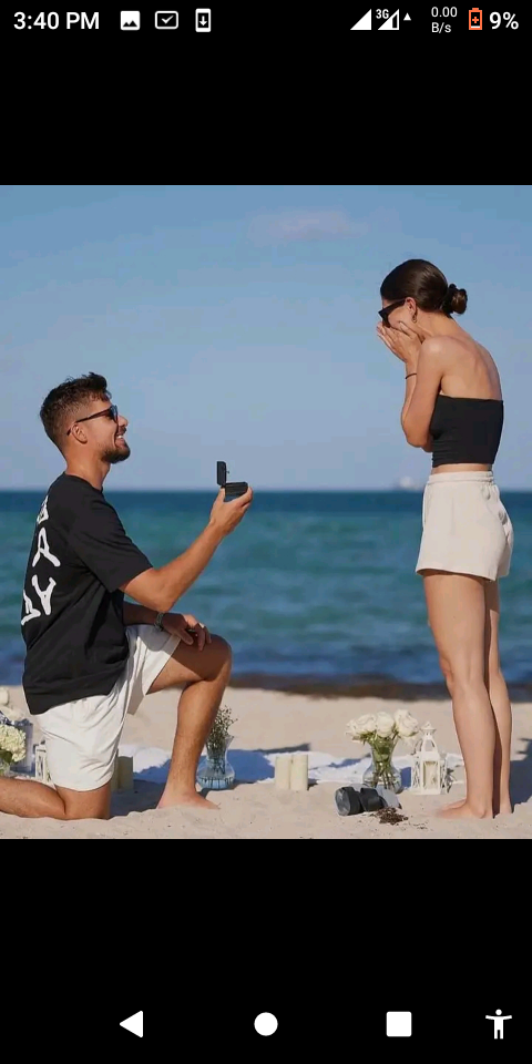 JUST IN: Alexander Carrier Amazes His Girlfriend with a Touching Proposal, and She Agrees to a Journey of Love and Excitement Together. 