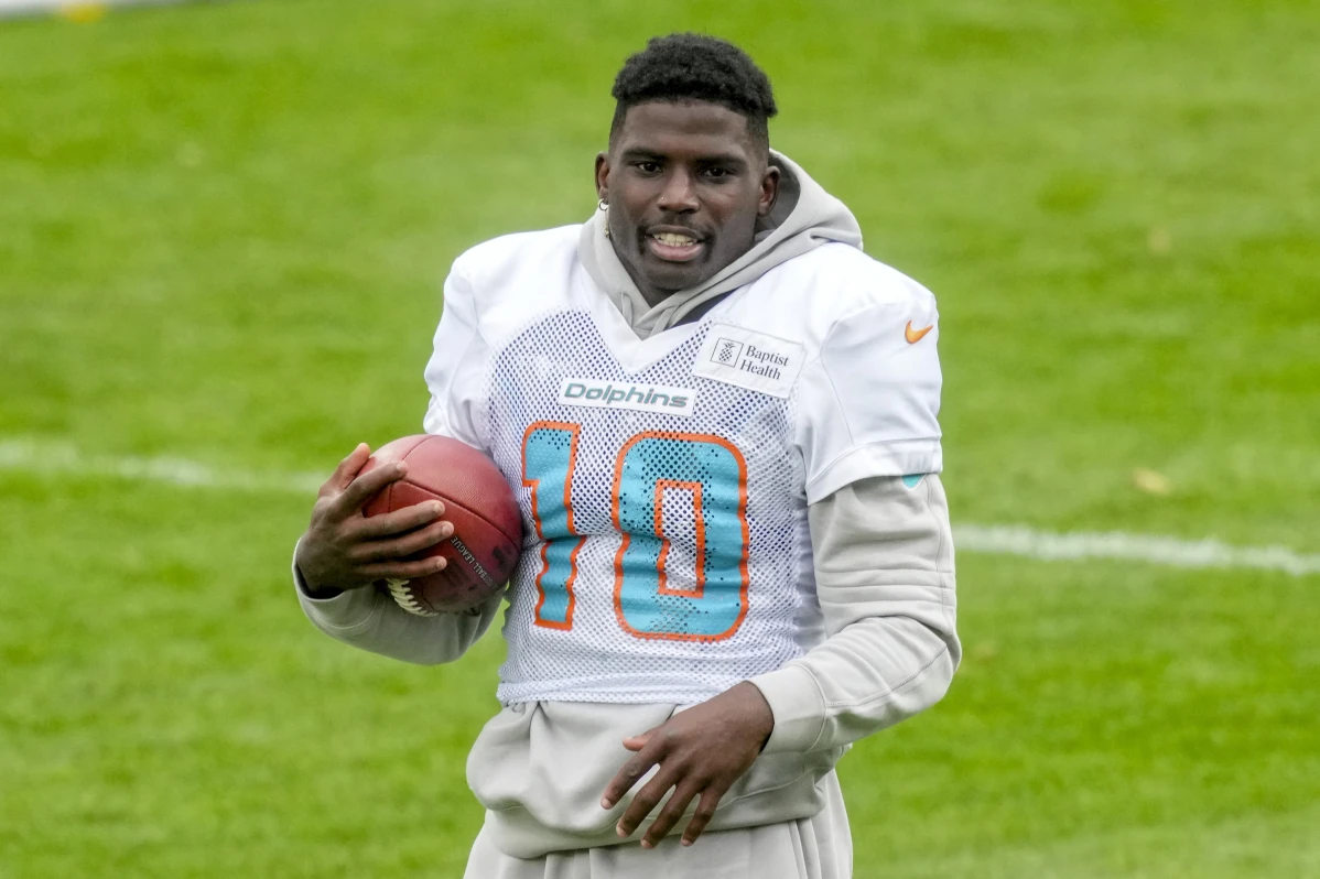 BREAKING NEWS: San Francisco 49ers Against Buffalo Bills's War Has Escalate NFL Amid Miami Dolphins WR Tyreek Hill Trade Request- GM Chris Grier Has Stated That...