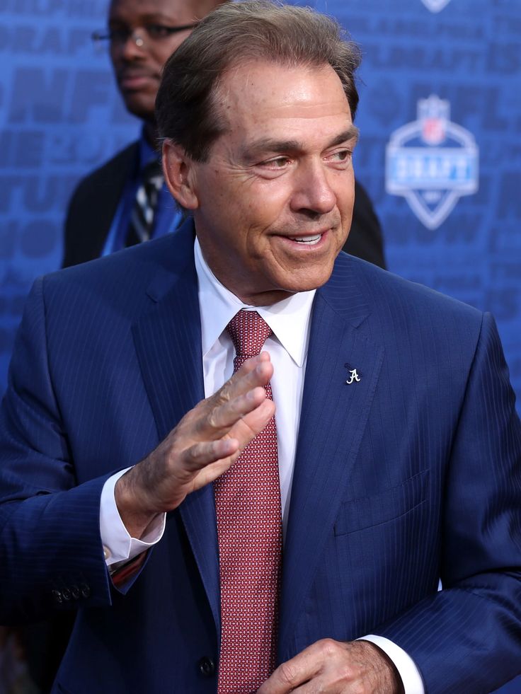 "REVEALED: Miami Dolphins Insider Reveals Shocking News About HC Mike McDaniel Been Replaced With Former Alabama Crimson Tide Head Coach Nick Saban For Next...
