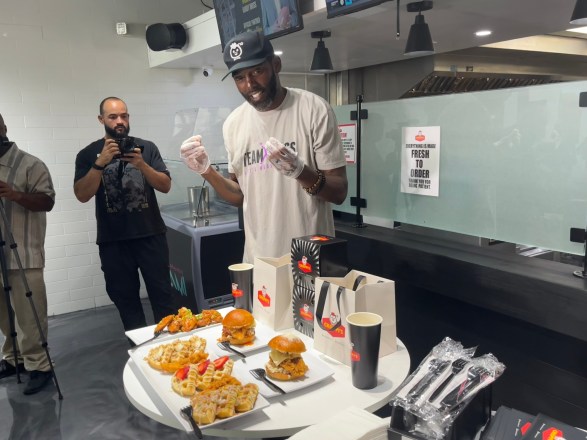 GOOD NEWS: Randy Moss ‘Doing Great’ in Cancer Recovery — Celebrates at Miami Restaurant with Dolphins Partnership