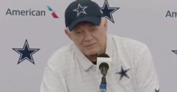 SHOCKING DEVELOPMENT: Jerry Jones Sparks Outrage with Public Takedown of Micah Parsons Amid Contract Standoff