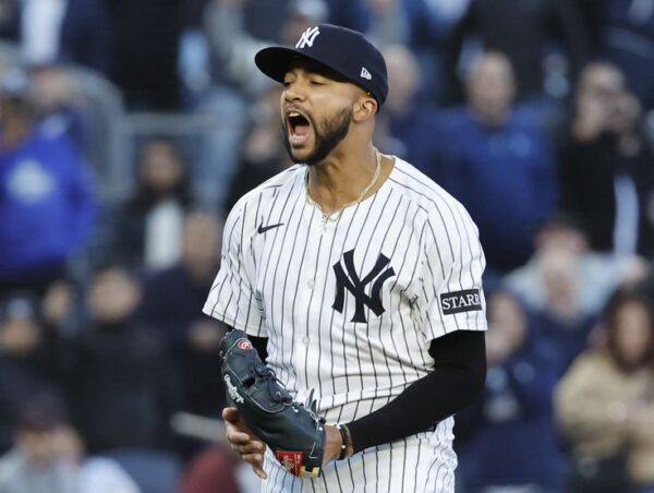 DEVASTATING COLLAPSE: Devin Williams Blows Save as Yankees Suffer Crushing Loss to Rangers