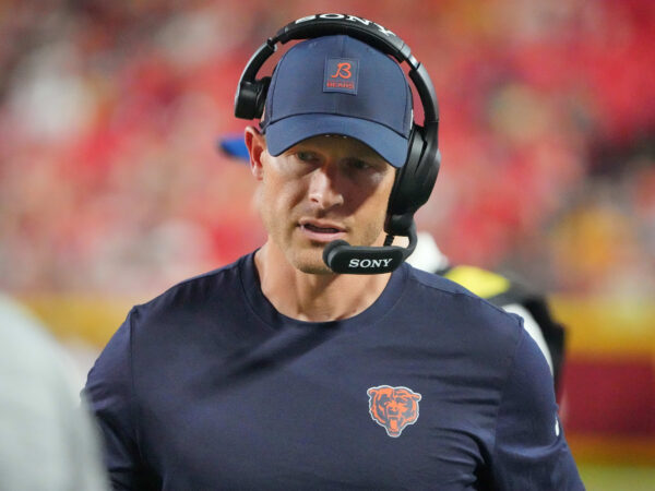 “Bears Coach Delivers Major Injury Update on Star Pro Bowl Defender”