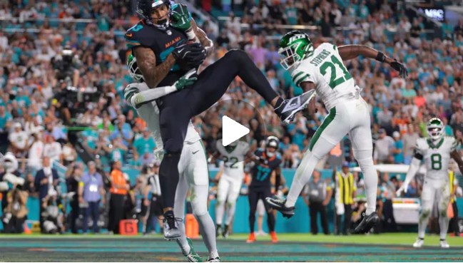 Dolphins Suffer Catastrophic Loss as Hill is Out for the Season