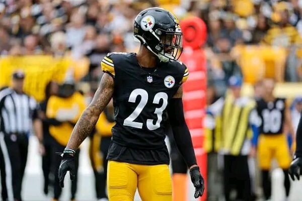 BREAKING NEWS: Darius Slay, Steelers Agree to Part Ways — Cornerback Now a Free Agent